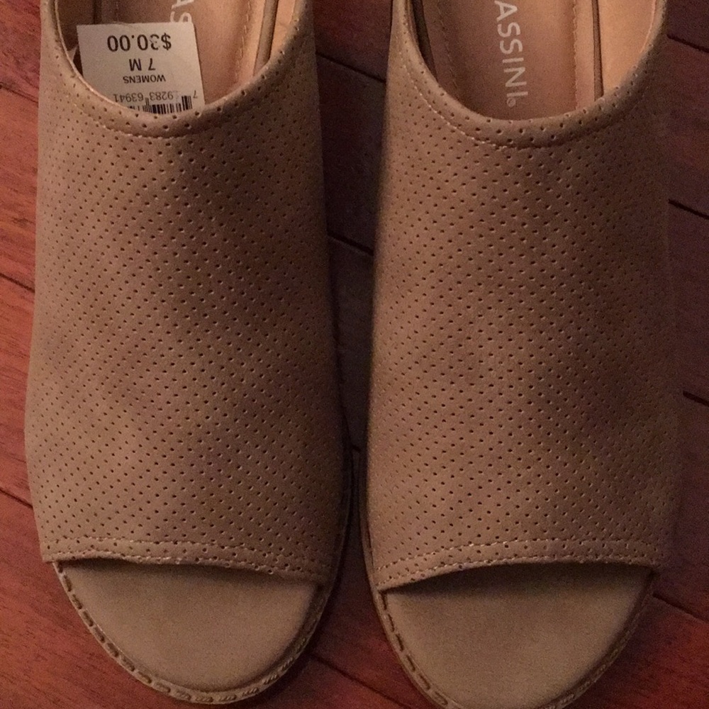 Massini cute slip on shoes size 7 NWT - Picture 7 of 7